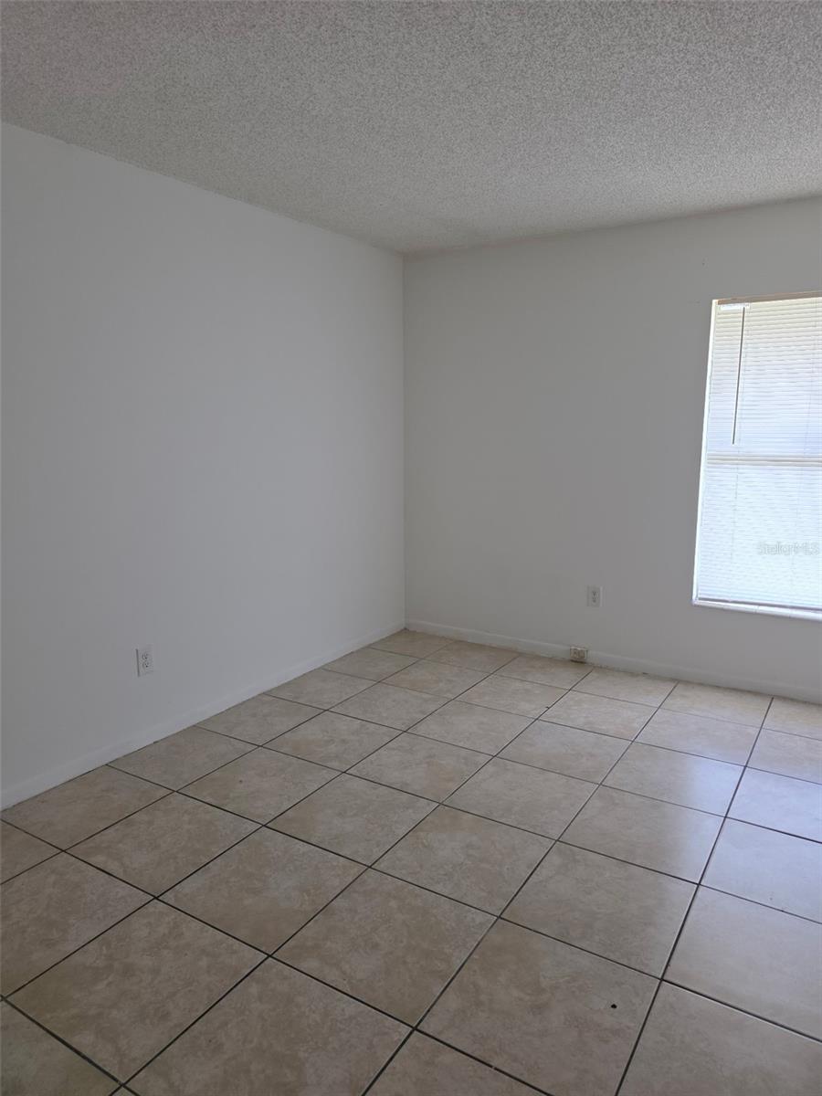 921 W Oak Ridge Rd #c Property Photo 7