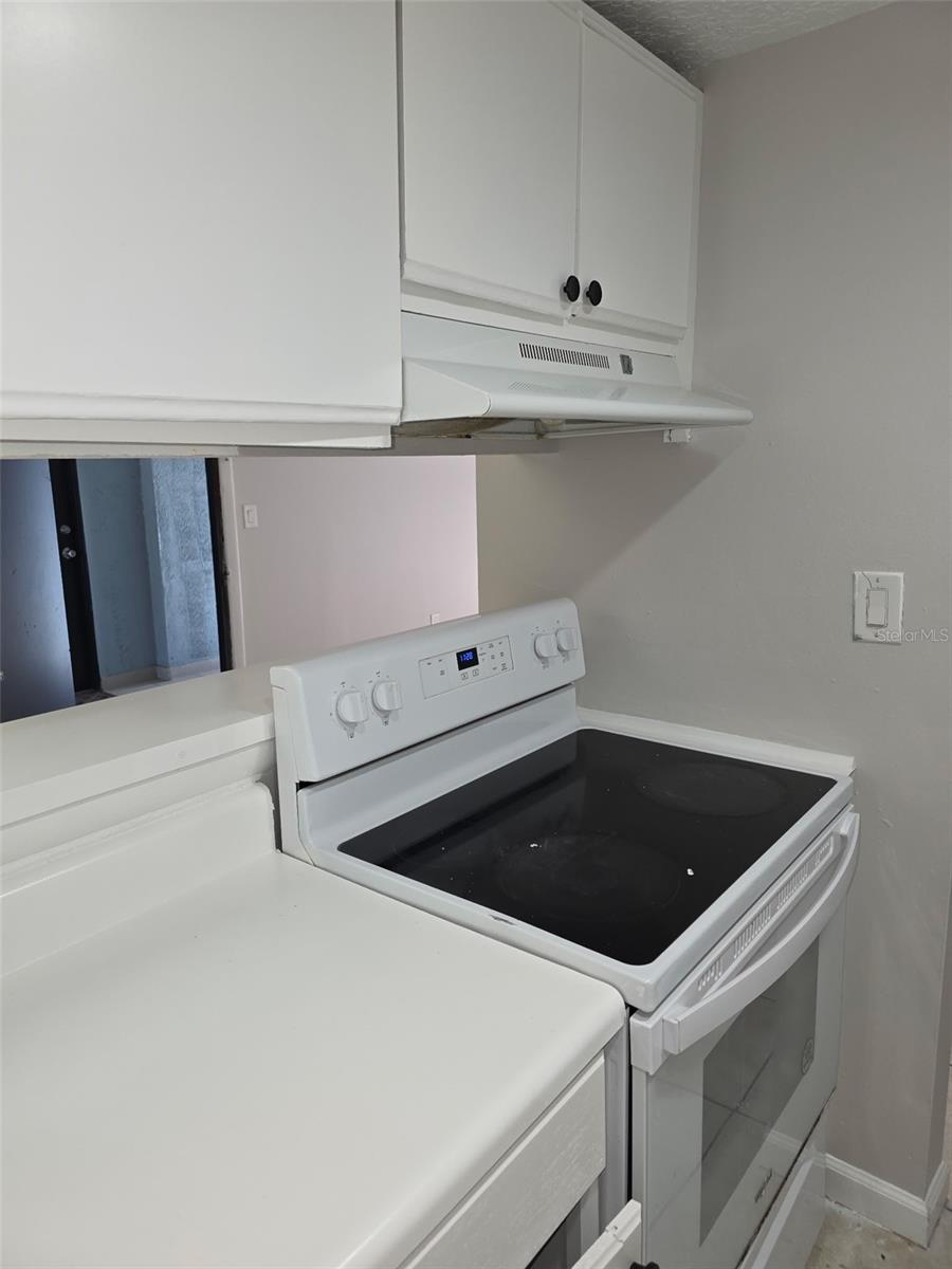 921 W Oak Ridge Rd #c Property Photo 8