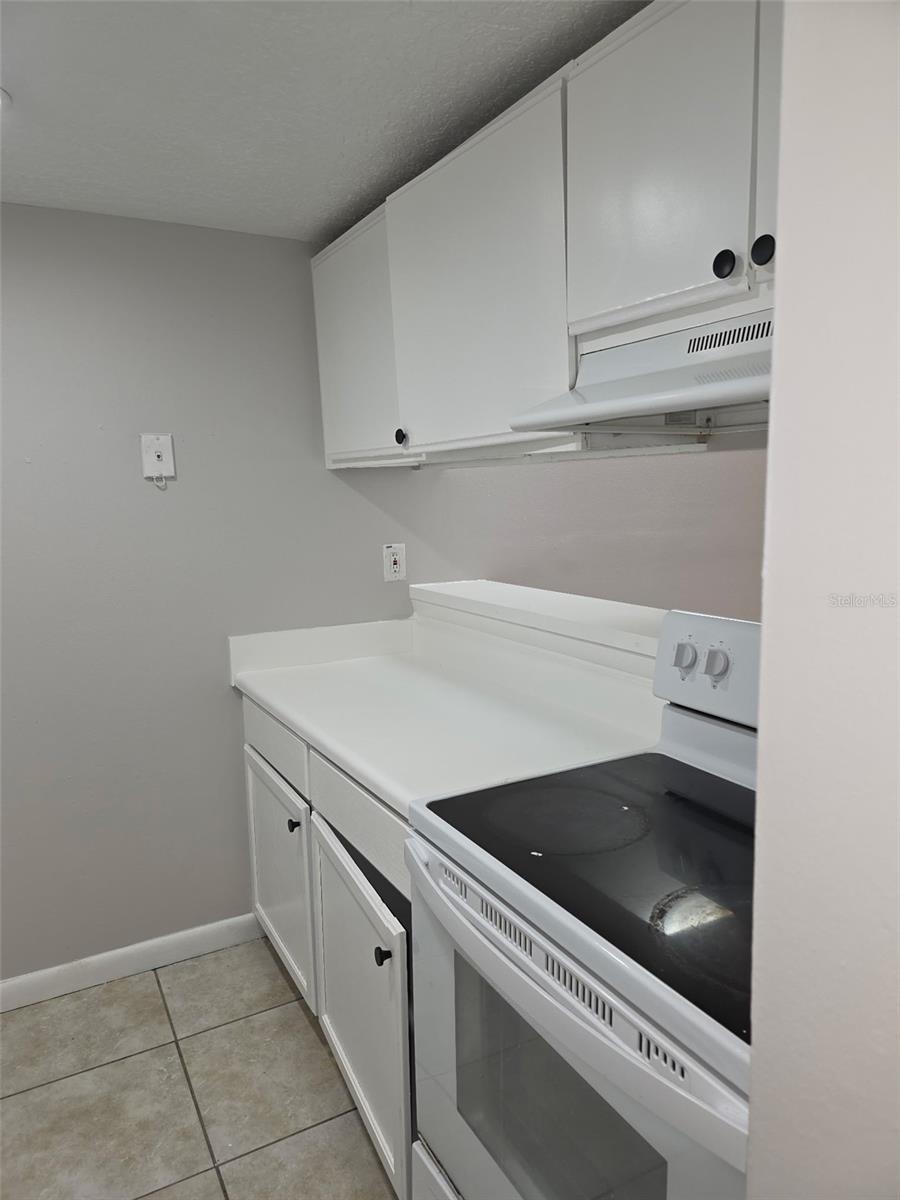 921 W Oak Ridge Rd #c Property Photo 11