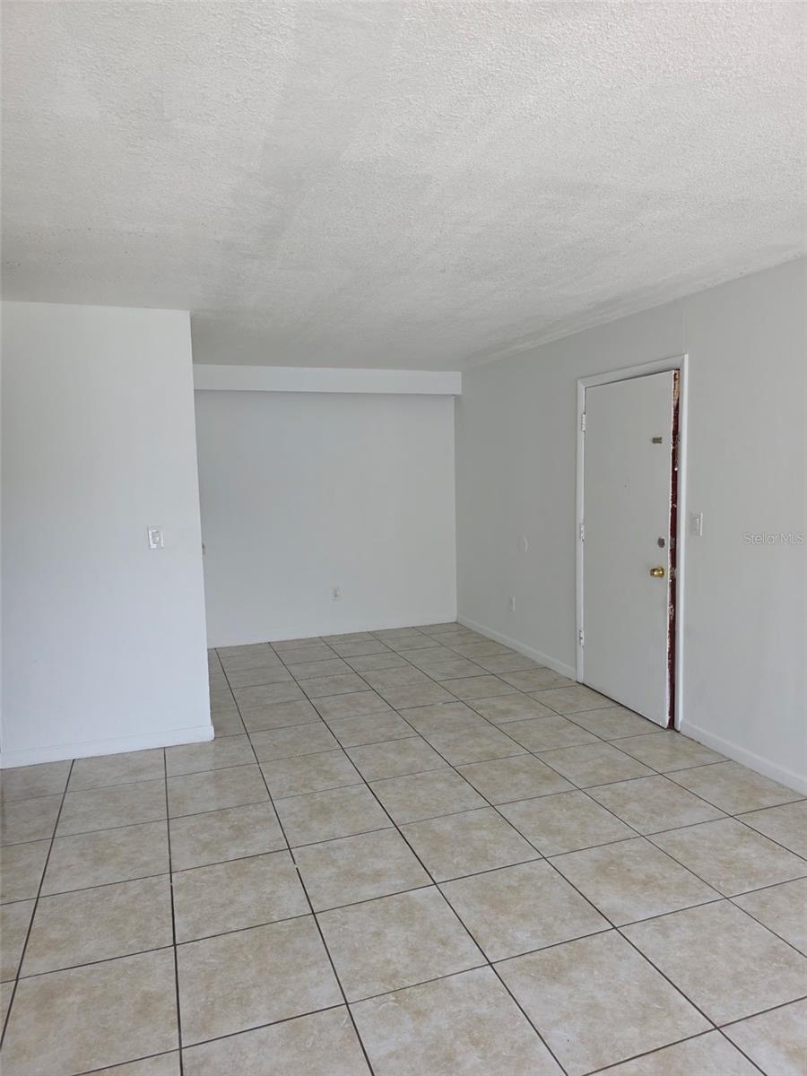 921 W Oak Ridge Rd #c Property Photo 18