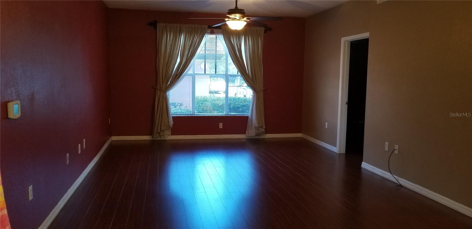5542 Metrowest Blvd #106 Property Photo 3