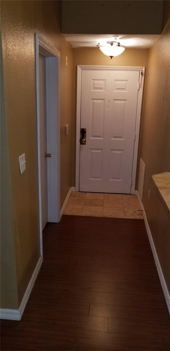 5542 Metrowest Blvd #106 Property Photo 7