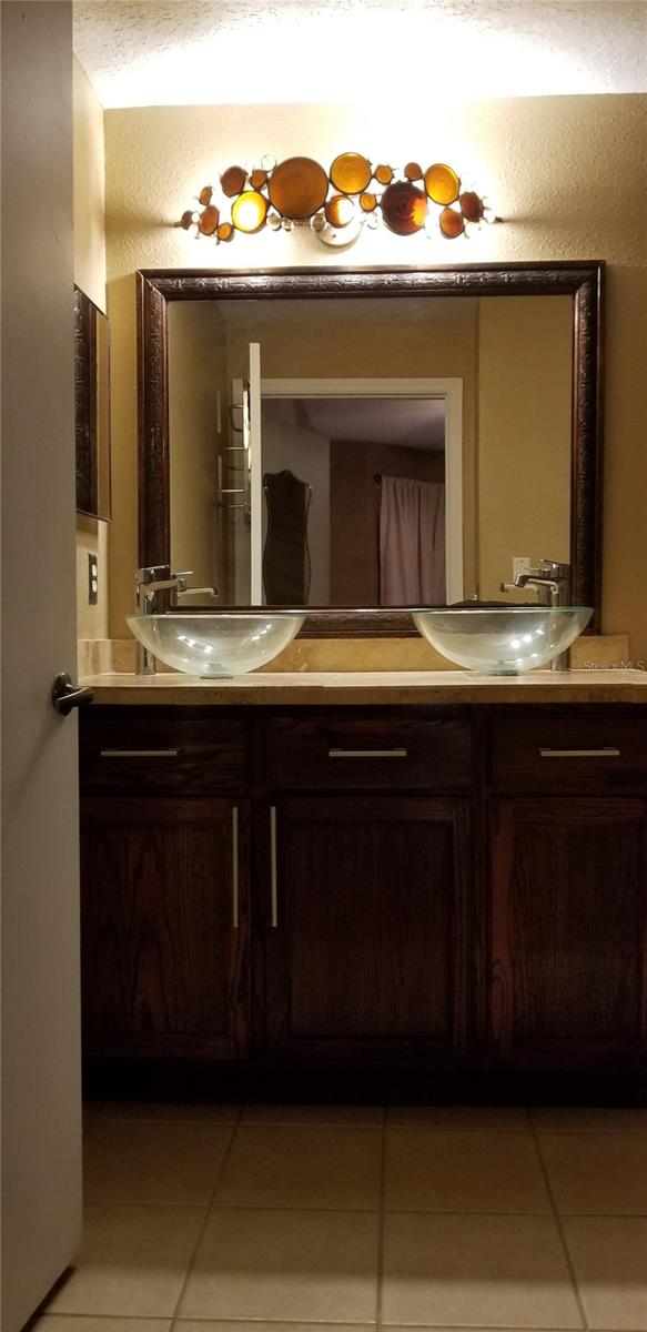 5542 Metrowest Blvd #106 Property Photo 11