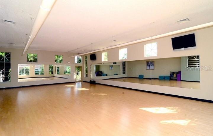 5542 Metrowest Blvd #106 Property Photo 18