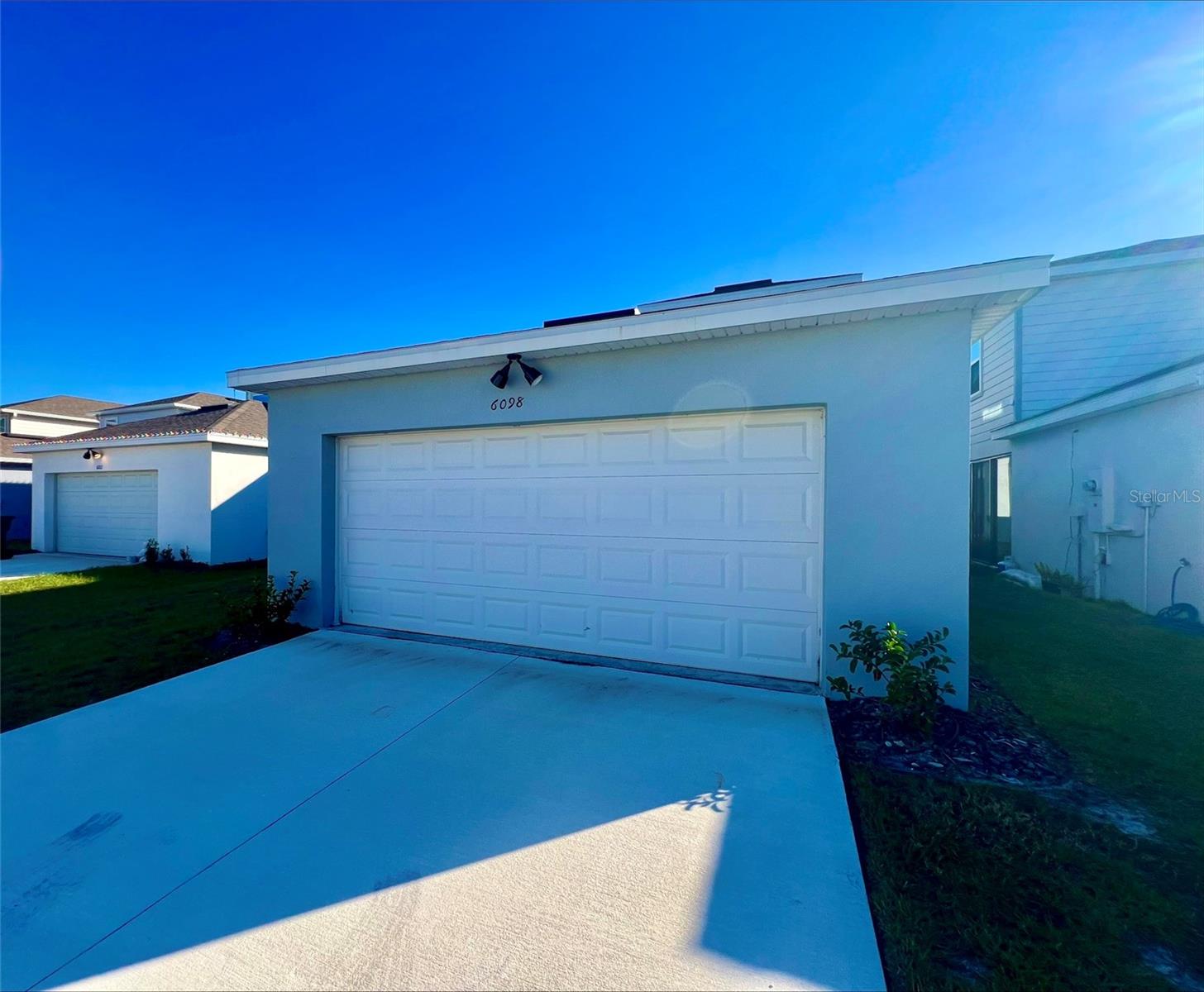 6098 Windy Leaf Aly Property Photo 26
