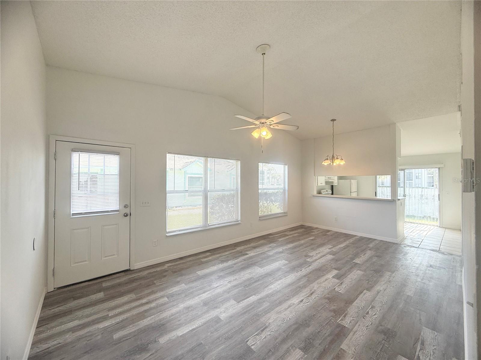 1947 Bentley Blvd Property Photo 3