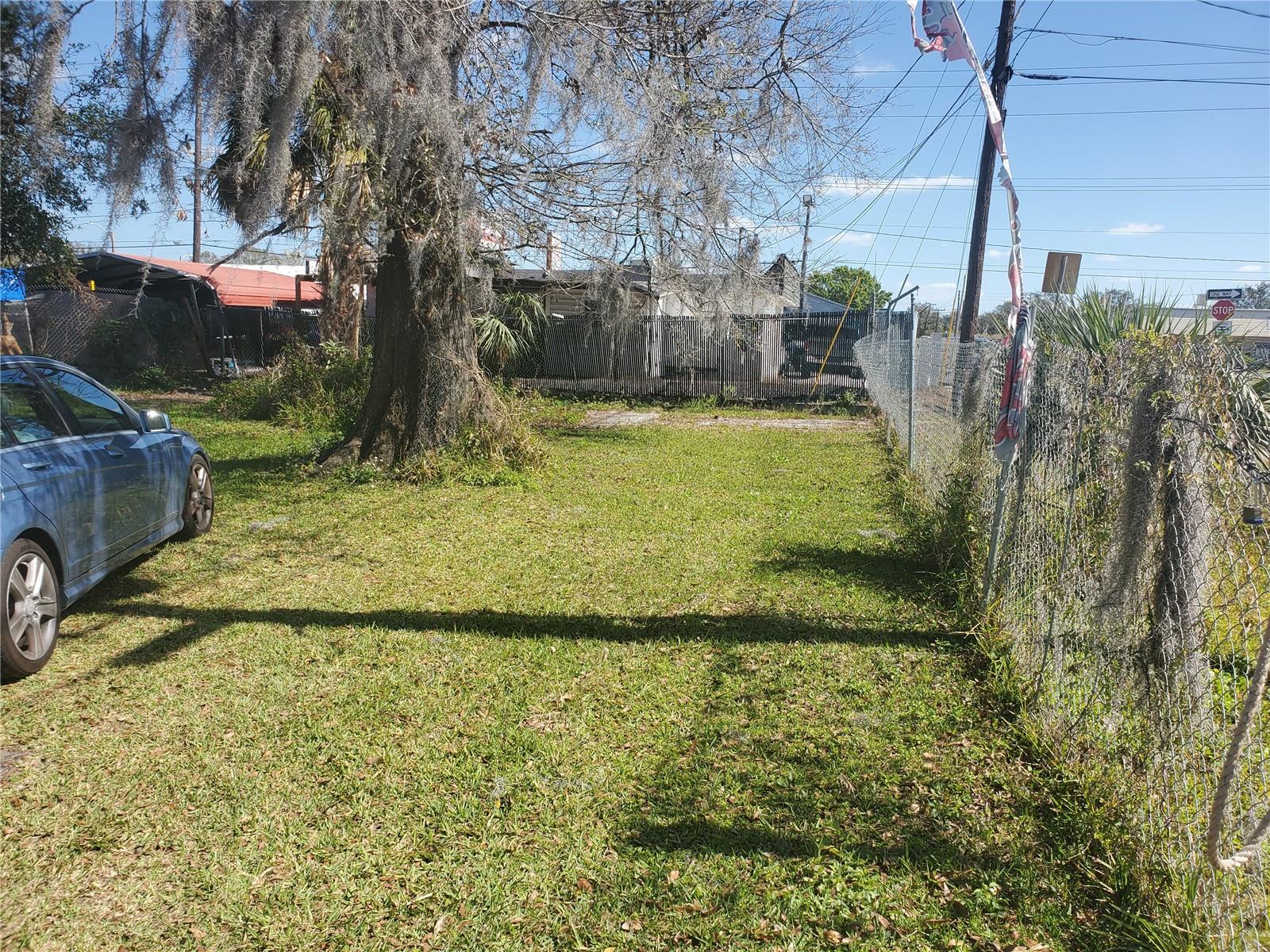 2213 W Parker St Property Photo 1