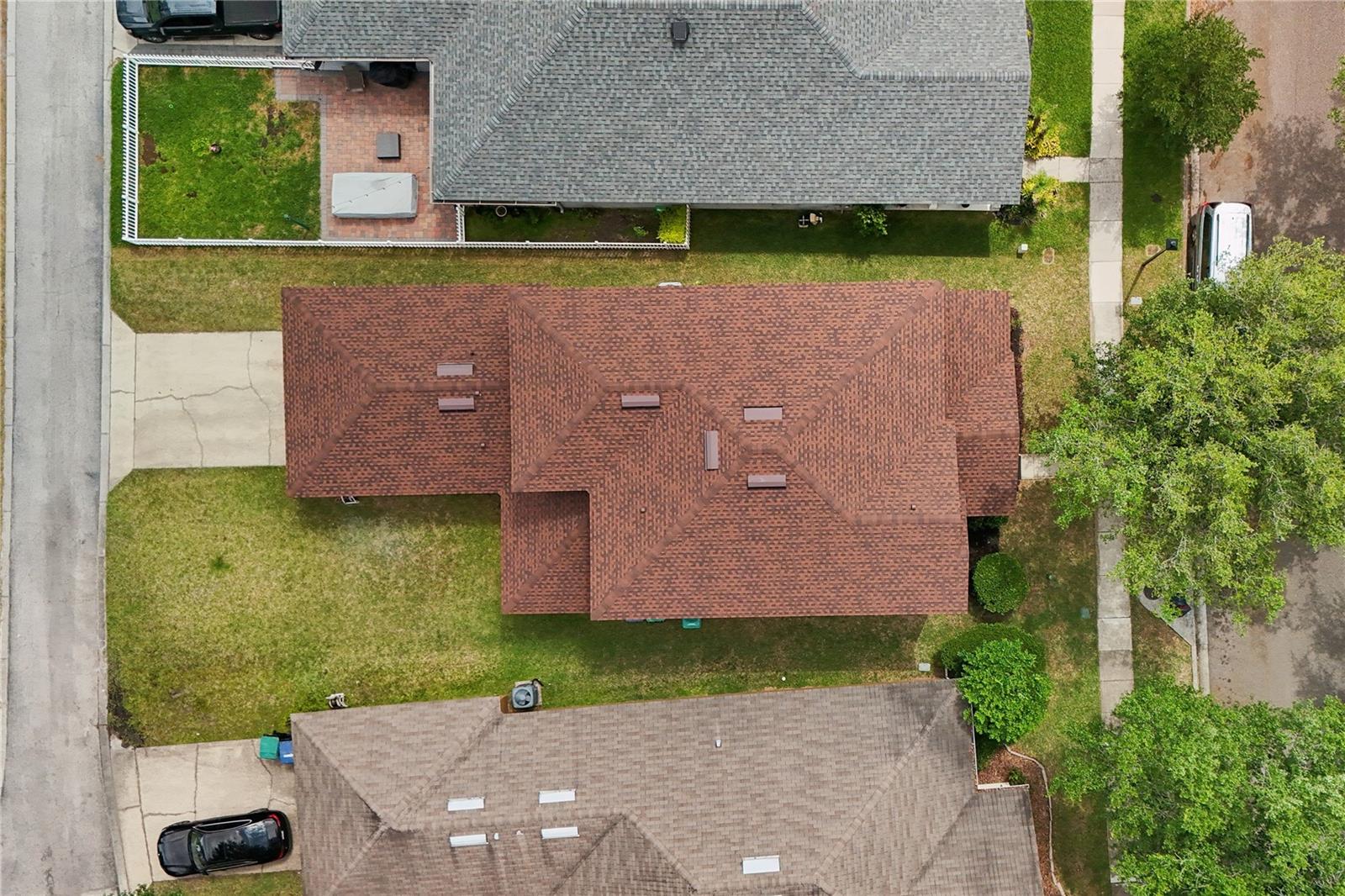 13619 Phoenix Dr Property Photo 4
