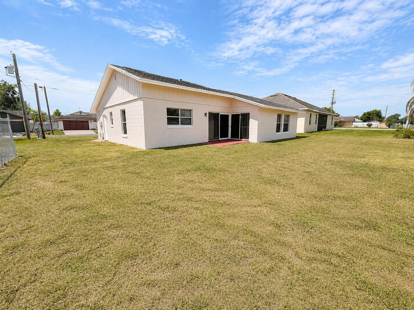 766 Maderia Ct Property Photo 2