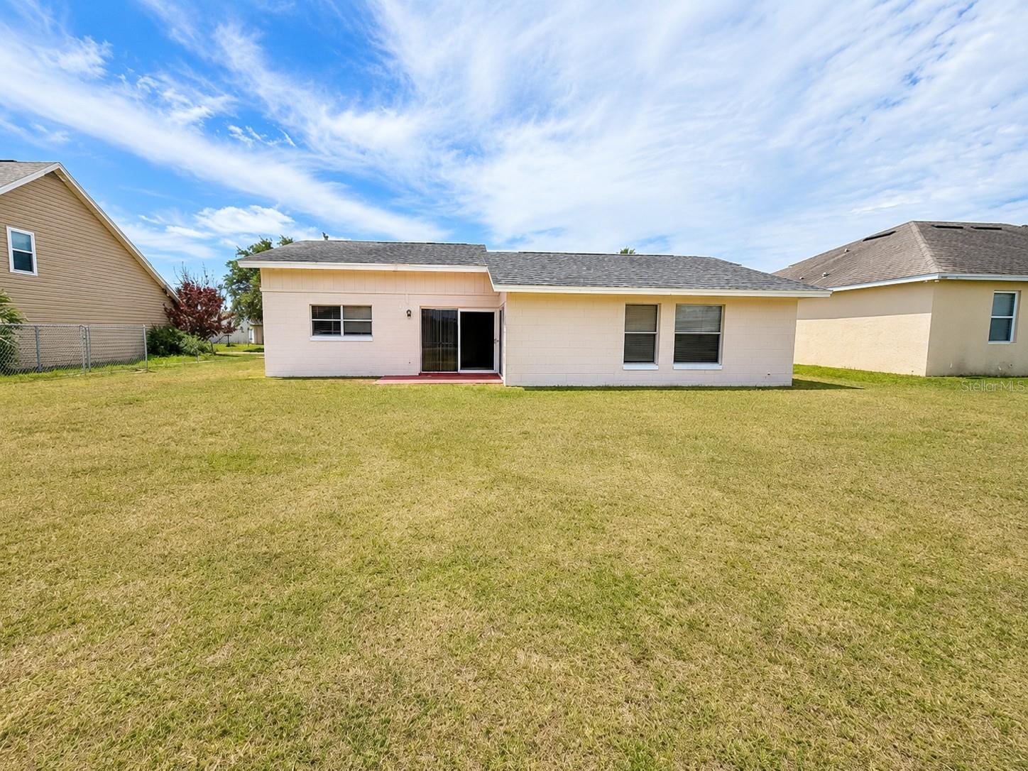 766 Maderia Ct Property Photo 3