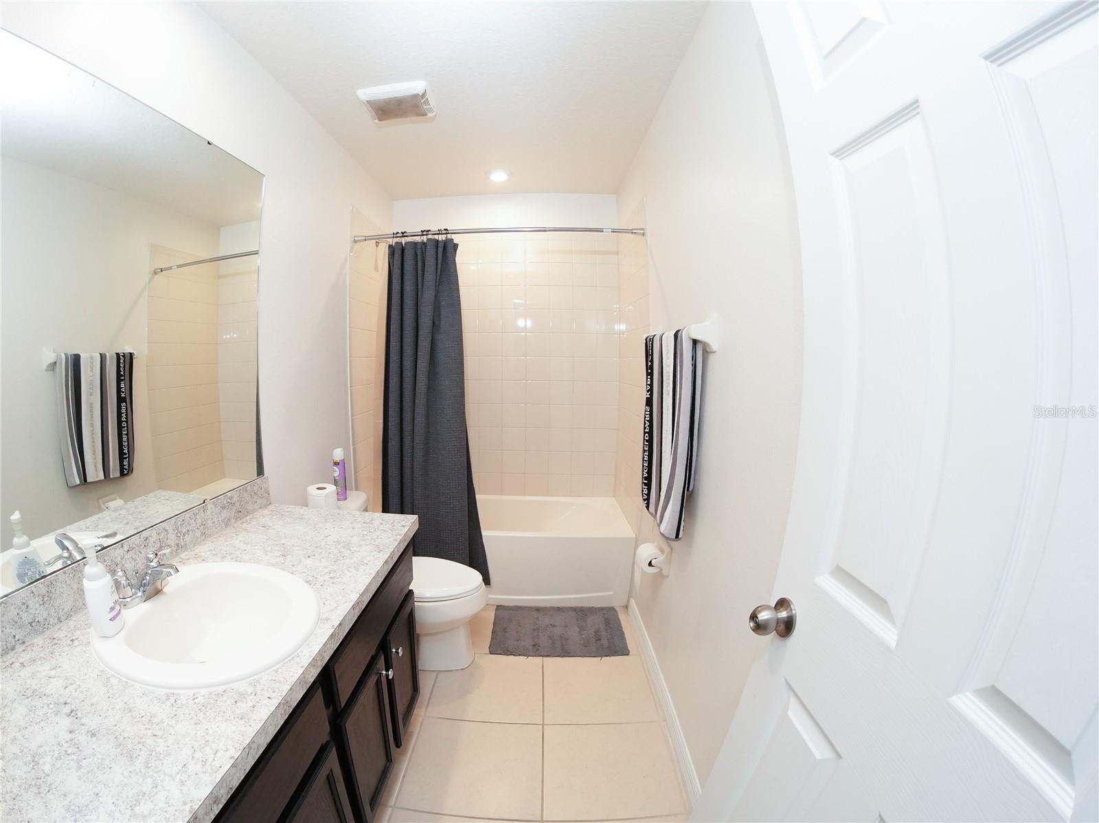 2451 Varenna Loop Property Photo 23