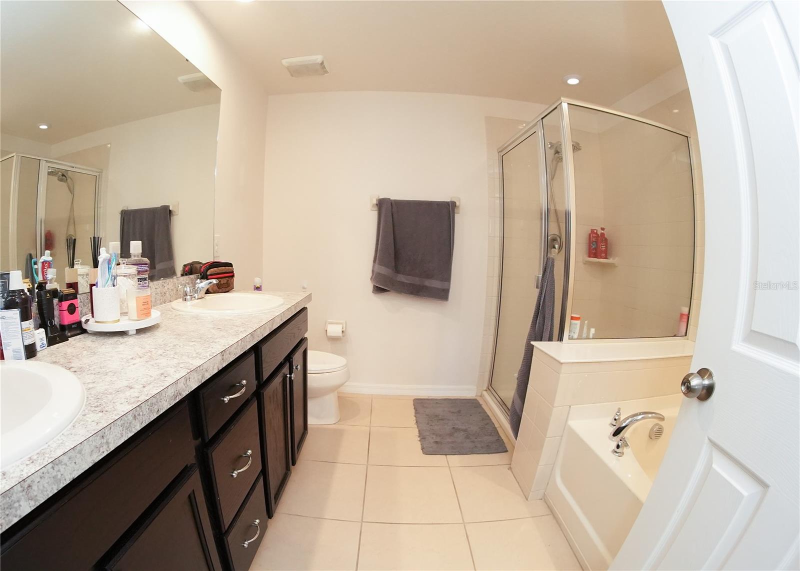 2451 Varenna Loop Property Photo 32