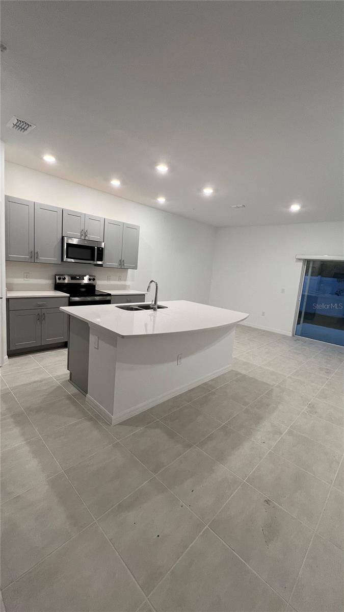 5080 Revolutionary Way Property Photo 2
