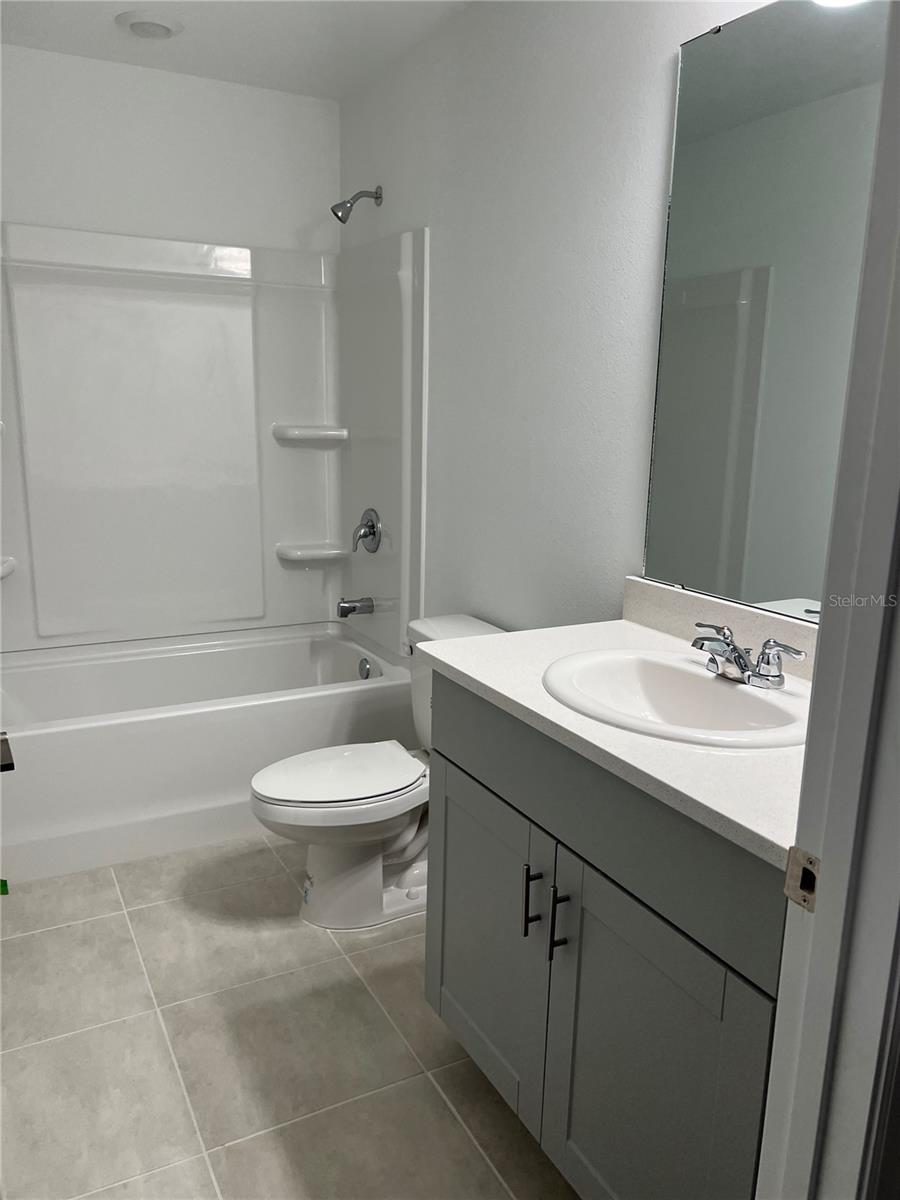 5080 Revolutionary Way Property Photo 6