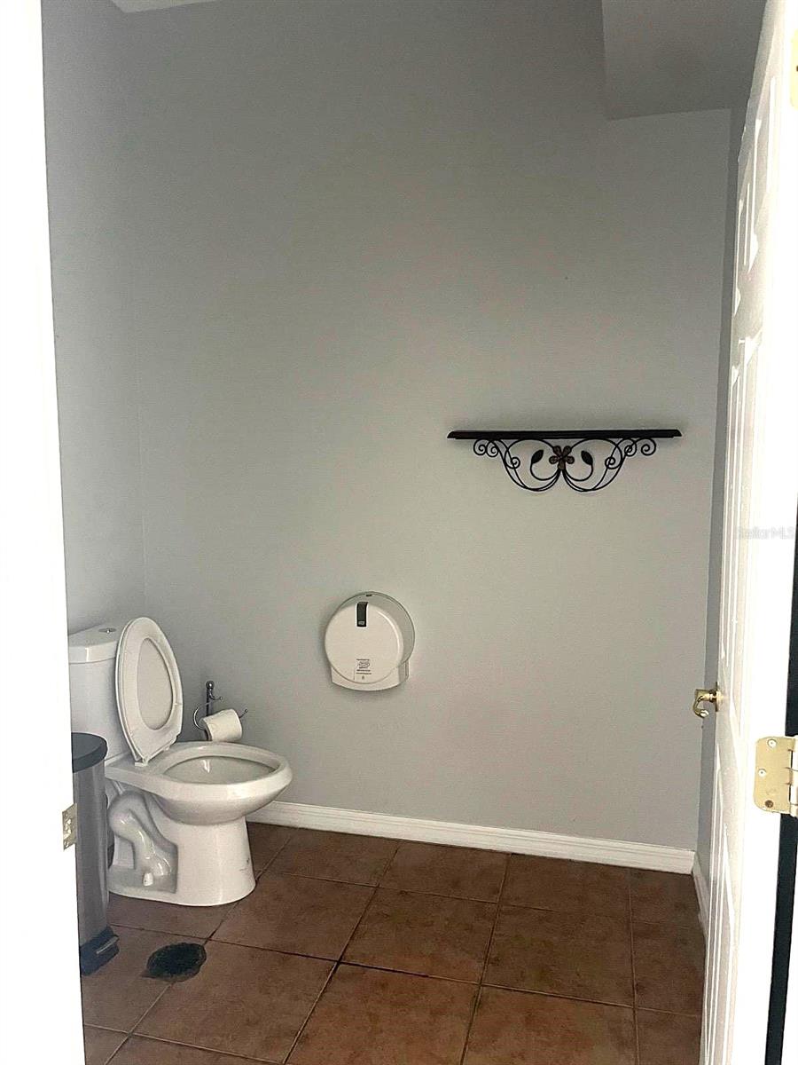 3001 Michigan Ave #b Property Photo 11