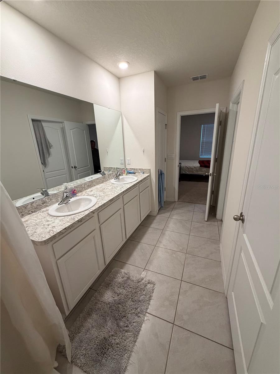 1360 Berry Ln Property Photo 12