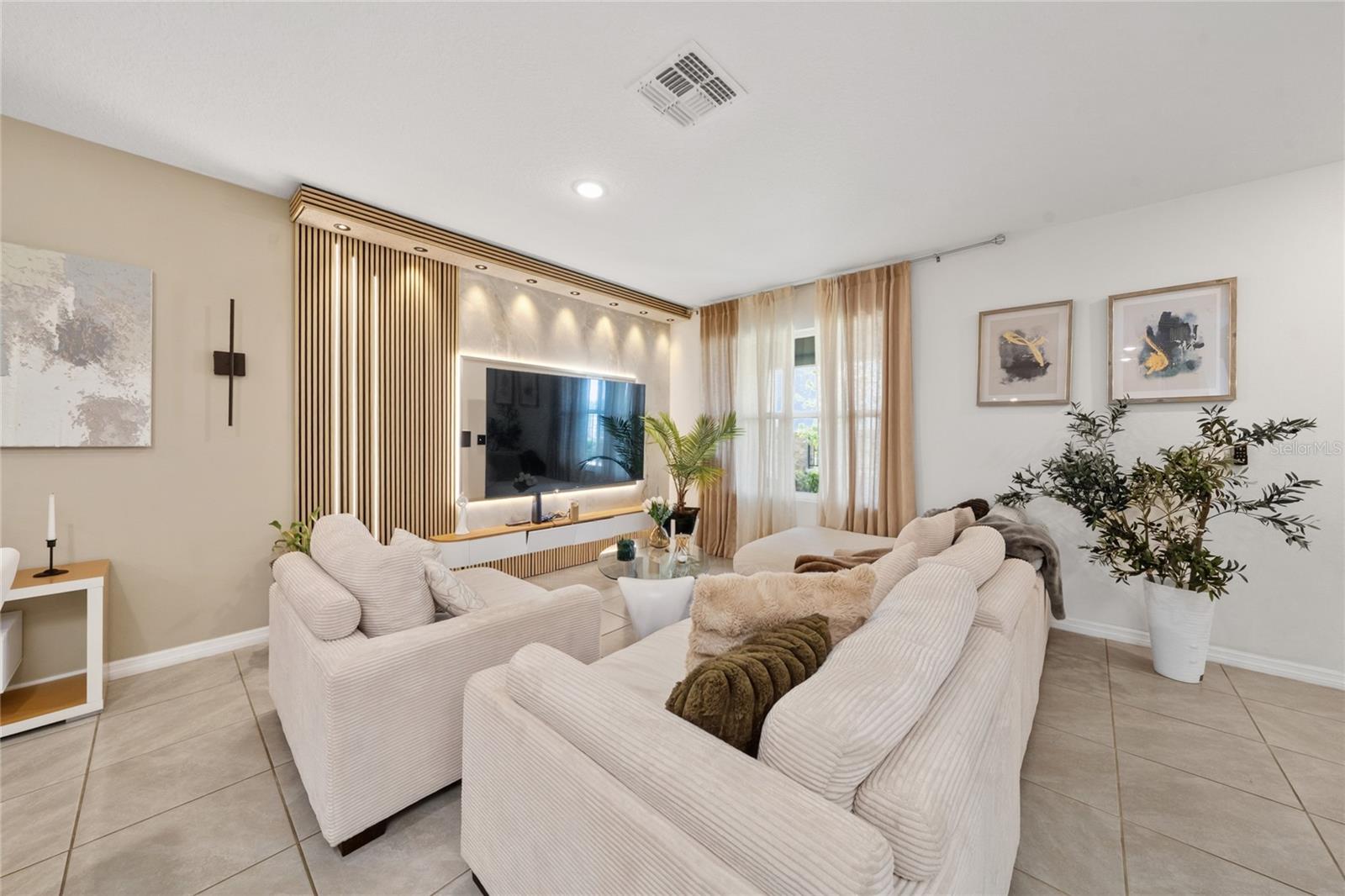 15140 Windflower Aly Property Photo 6