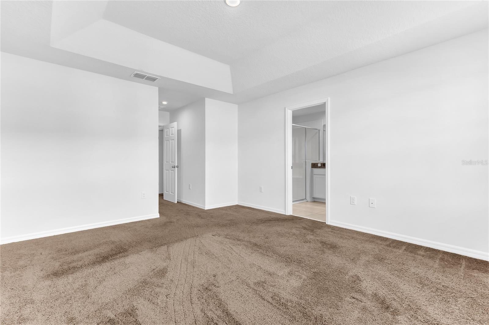 2274 Centerra Loop Property Photo 23