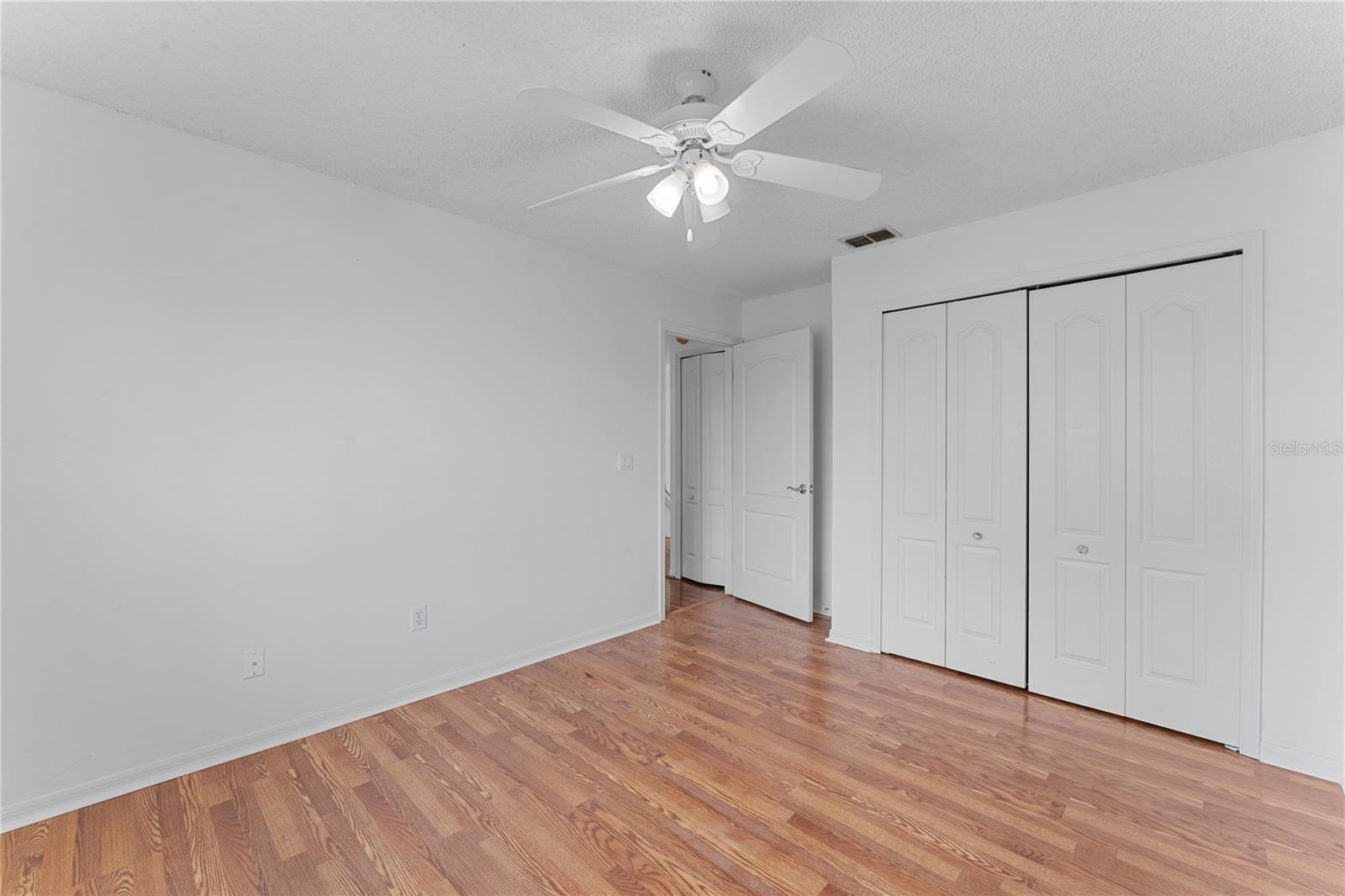 617 Lakescape Ct Property Photo 29