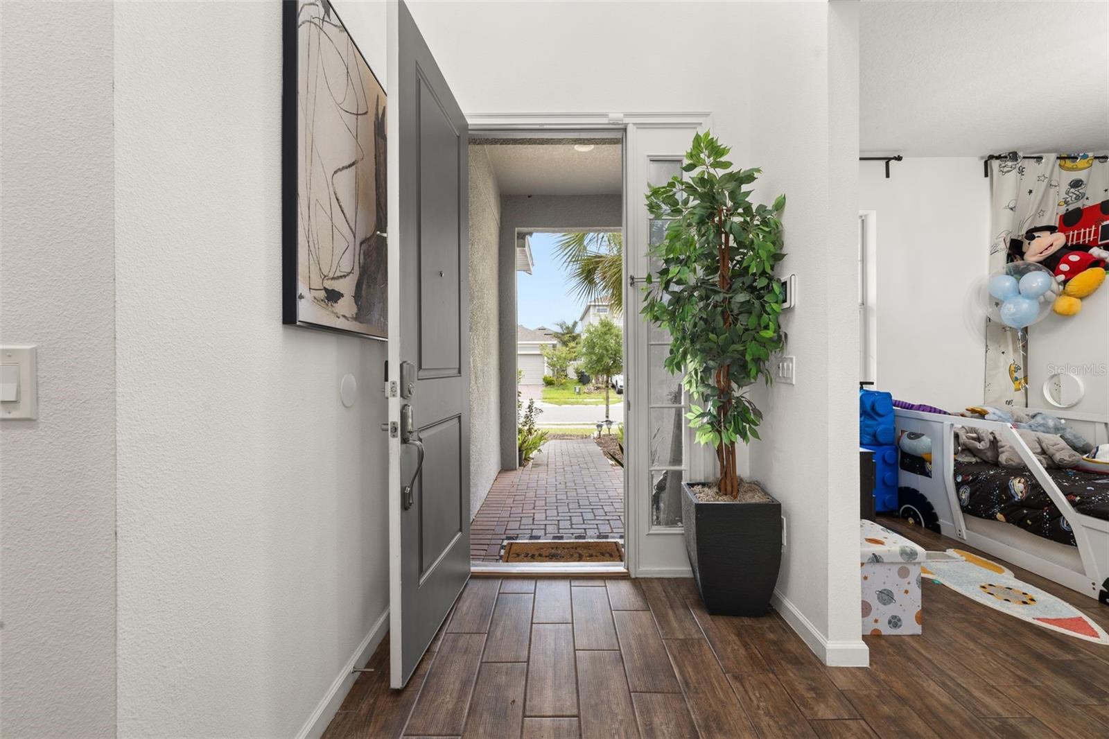 736 Grazie Loop Property Photo 8