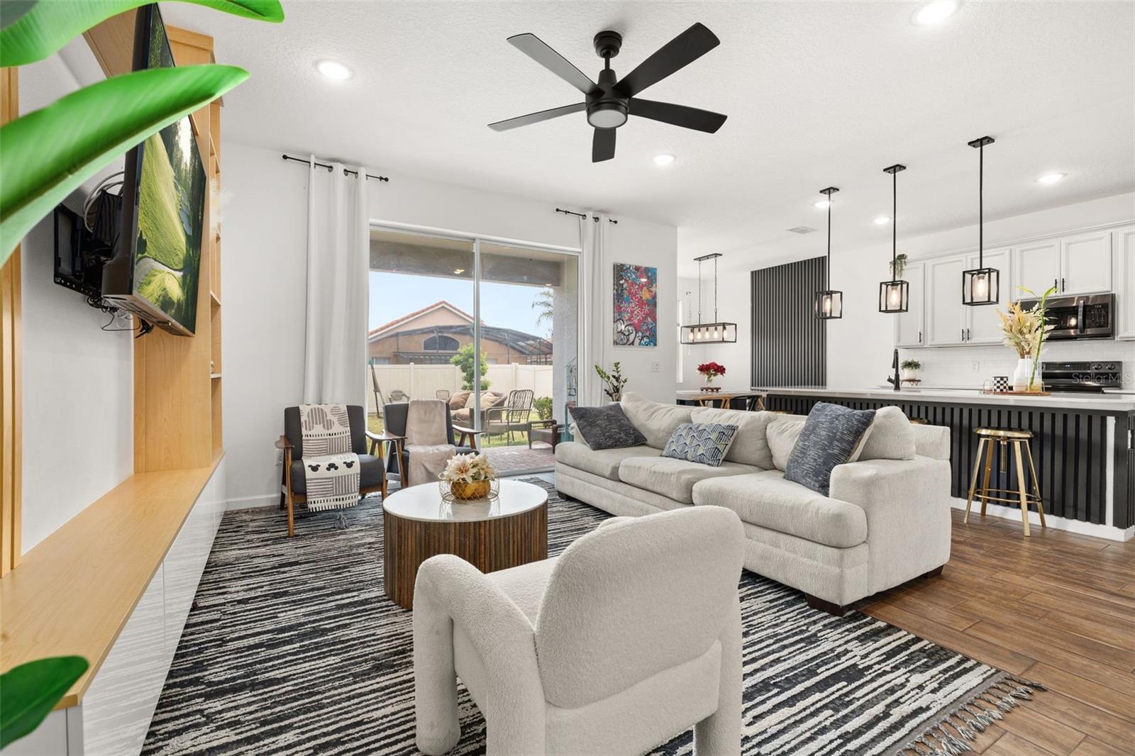736 Grazie Loop Property Photo 12