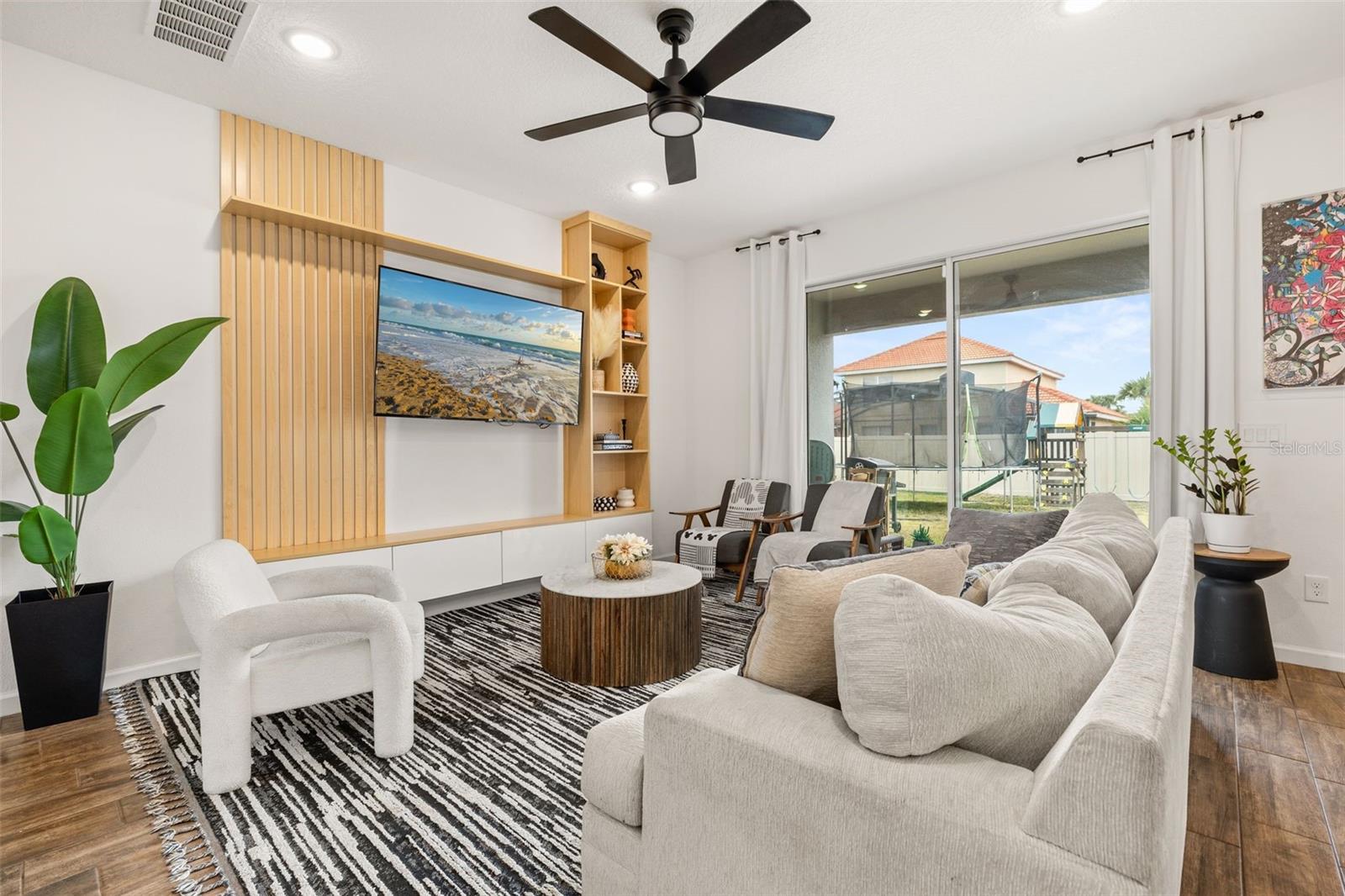 736 Grazie Loop Property Photo 13