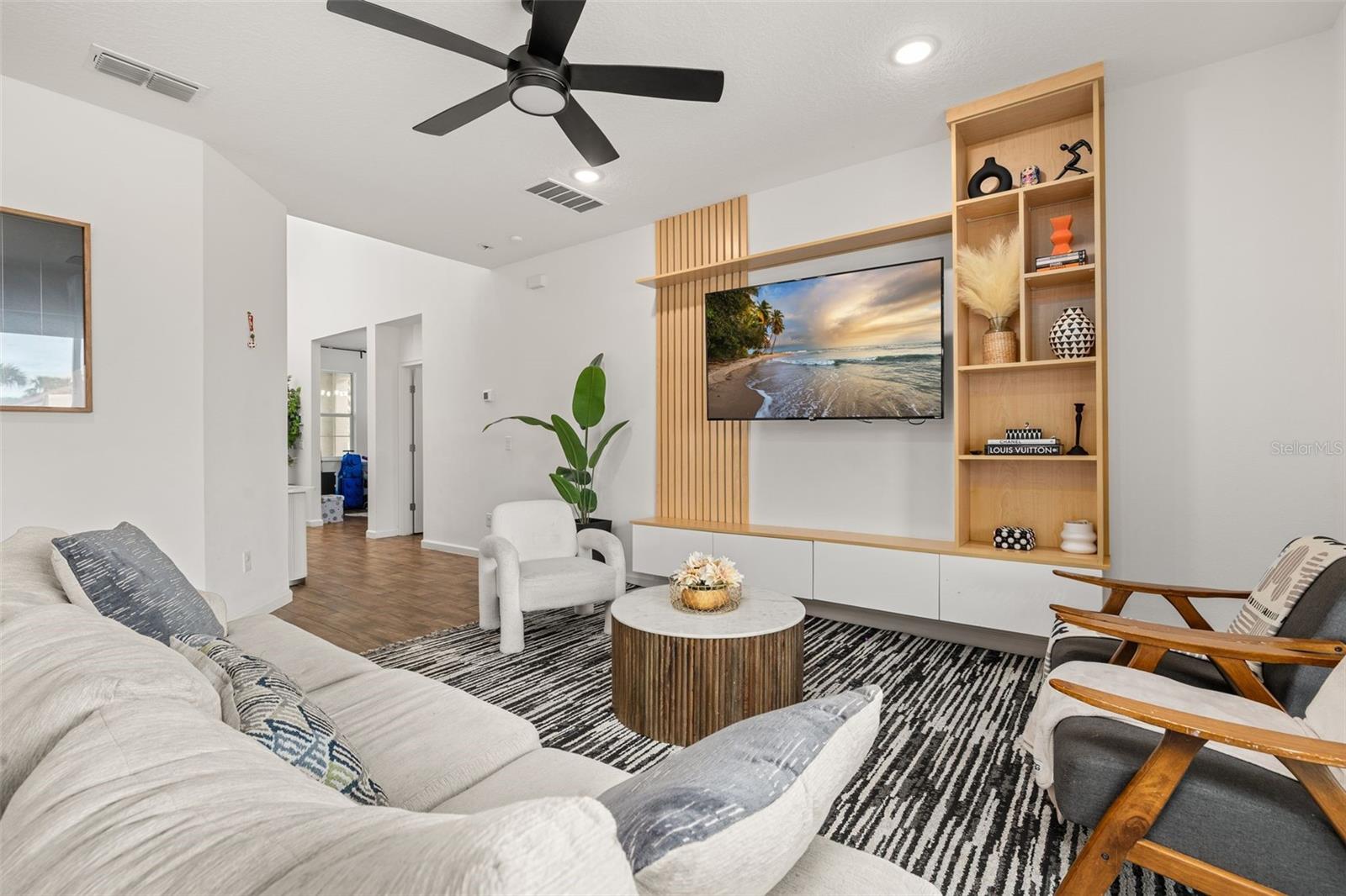 736 Grazie Loop Property Photo 14