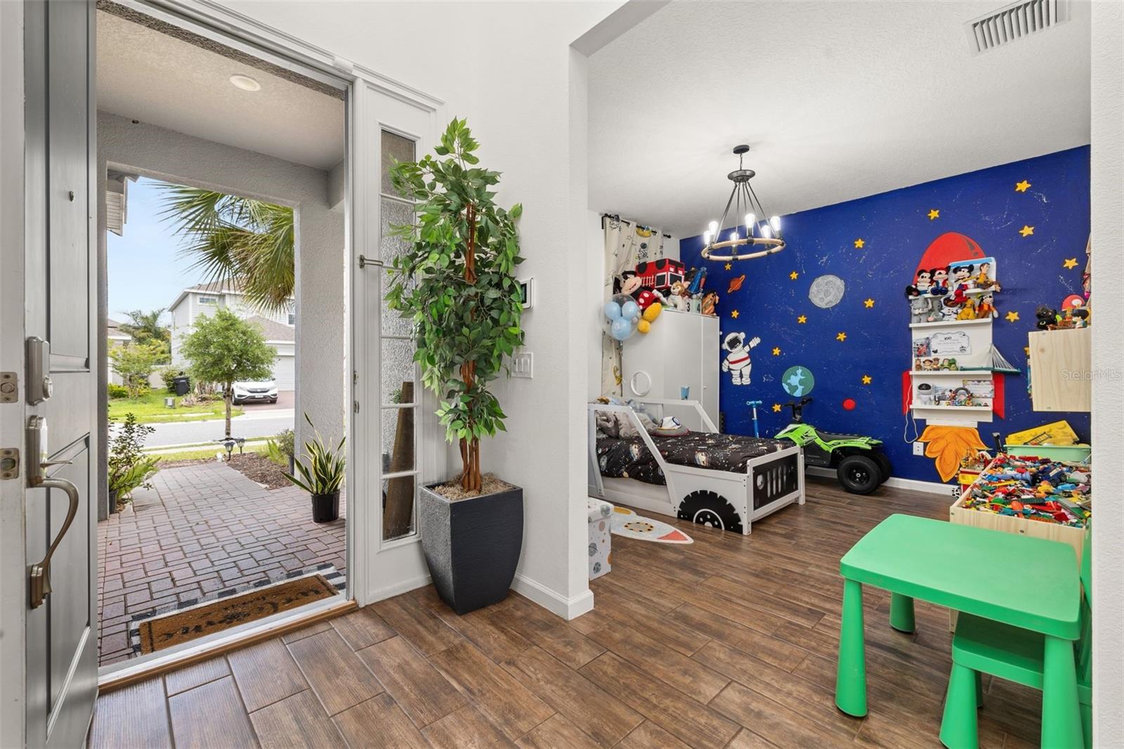736 Grazie Loop Property Photo 22