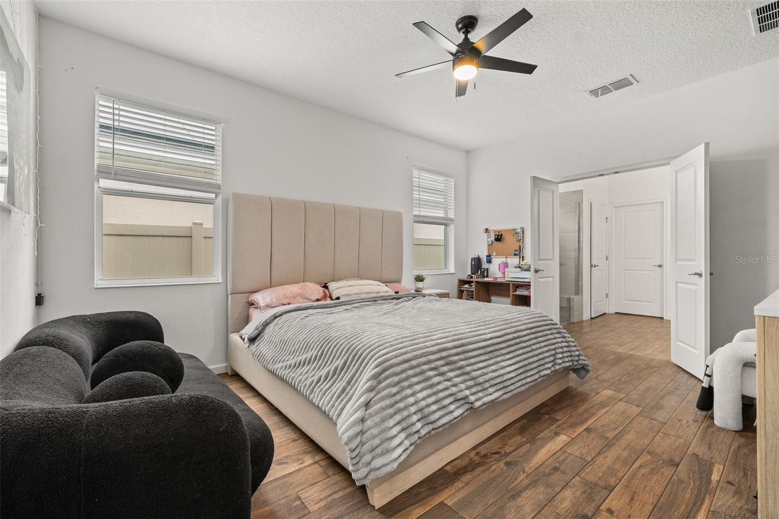 736 Grazie Loop Property Photo 29