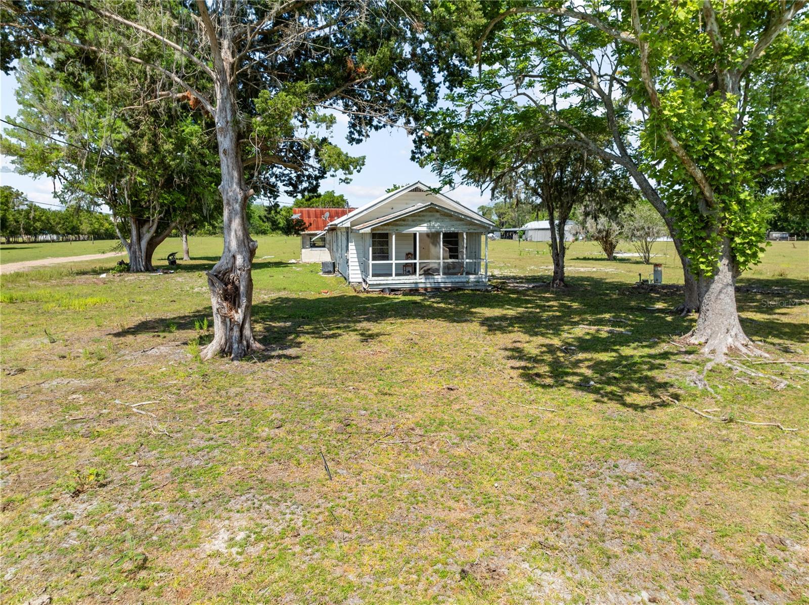 3954 LA SALLE AVE Property Photo 1