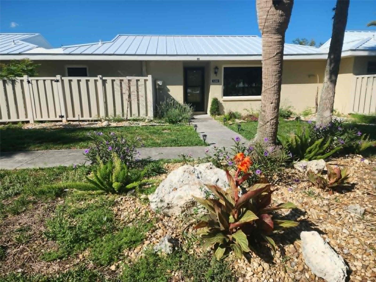 11352 W Bayshore Dr Property Photo 1