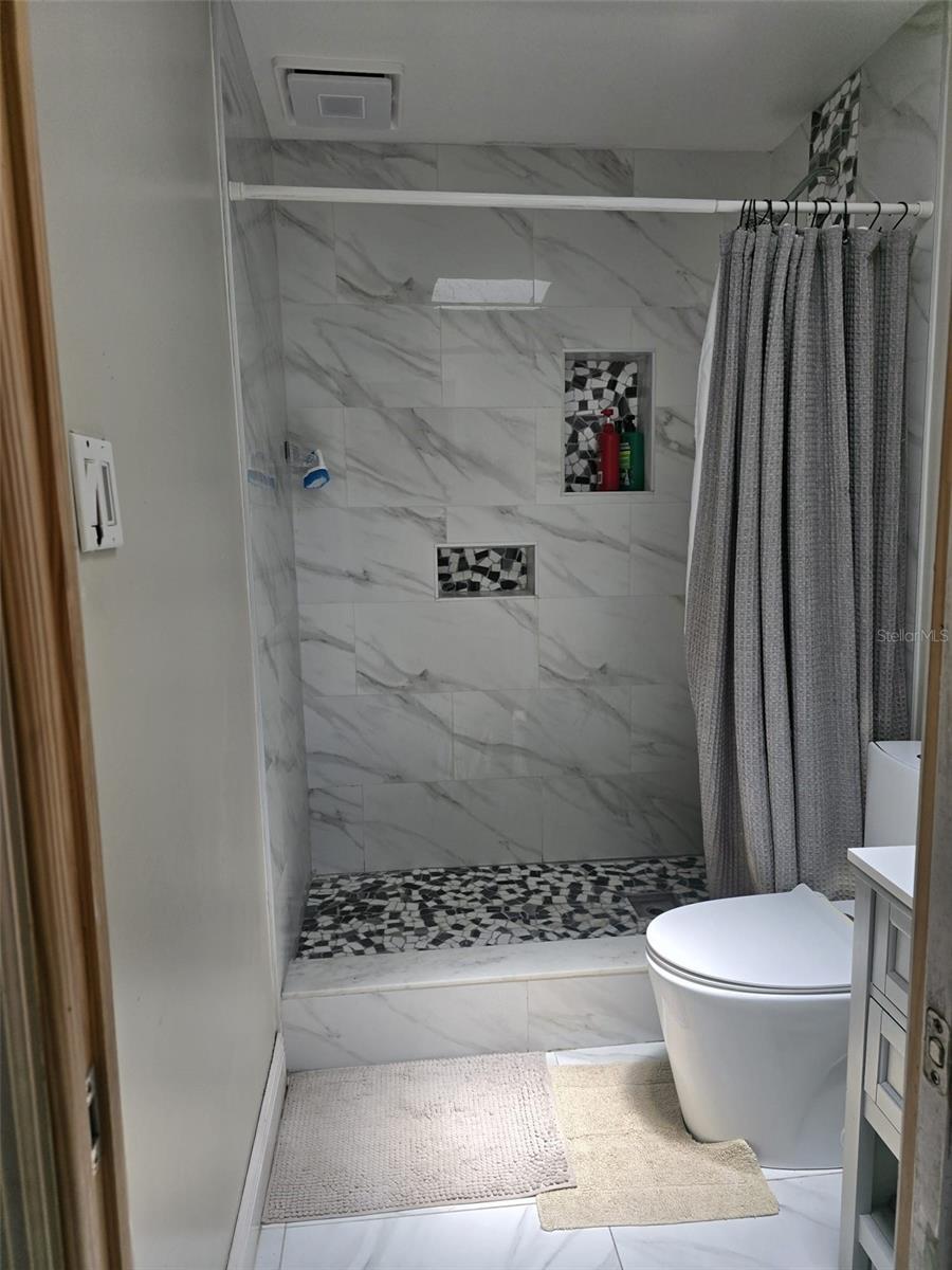 10325 Loubet St Property Photo 9