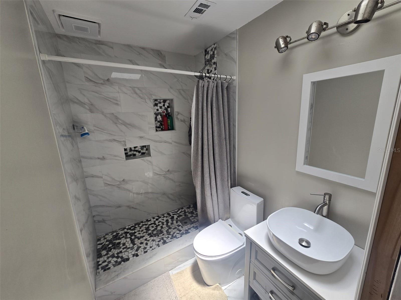 10325 Loubet St Property Photo 13