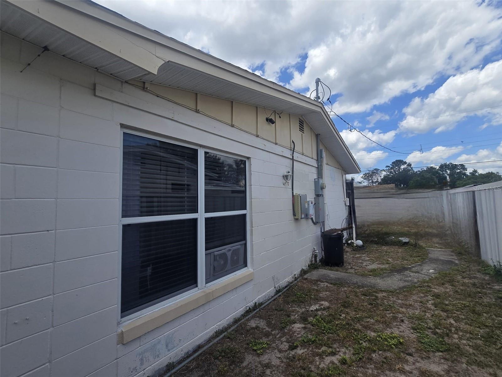 10325 Loubet St Property Photo 19