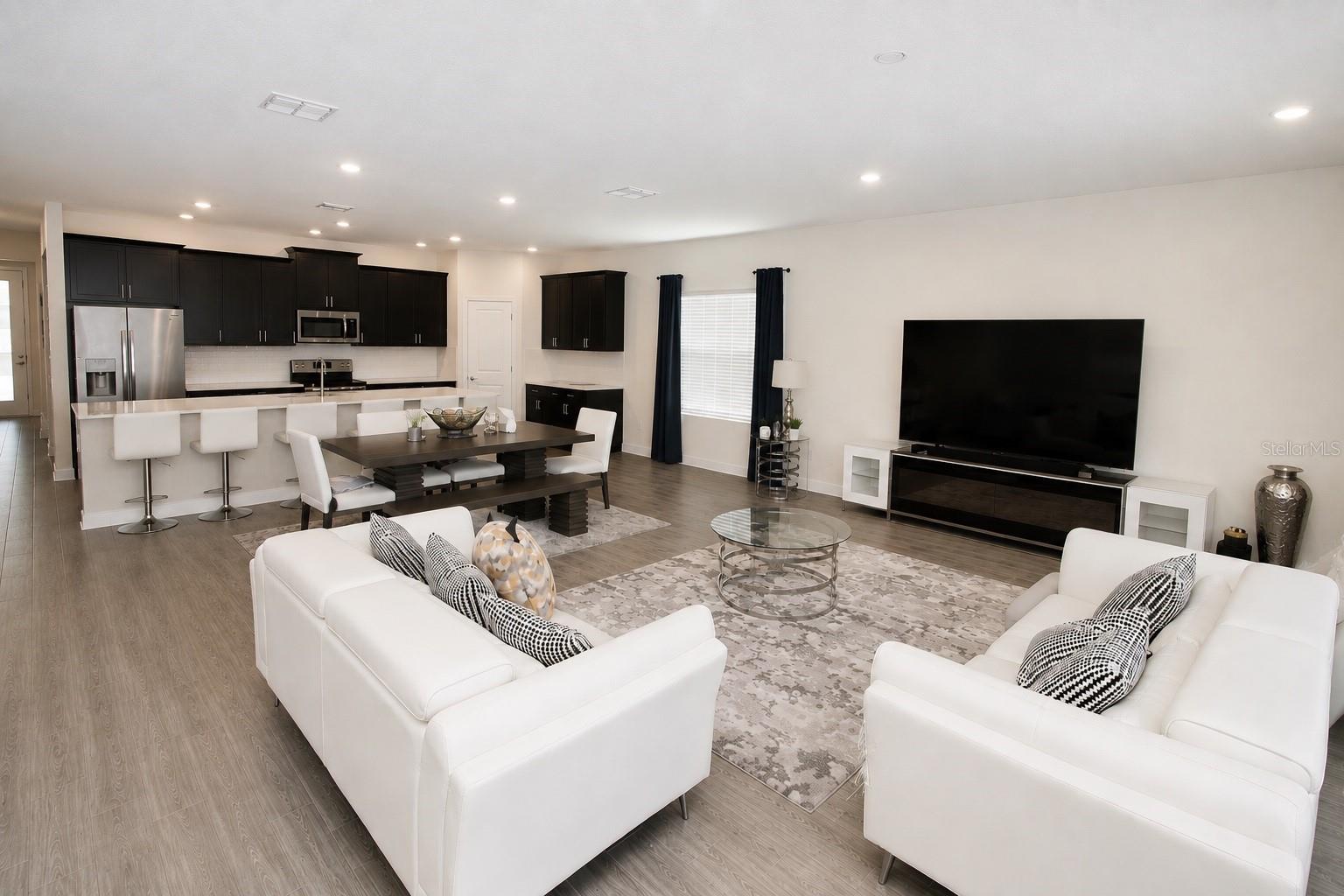 11620 Satire St Property Photo 6