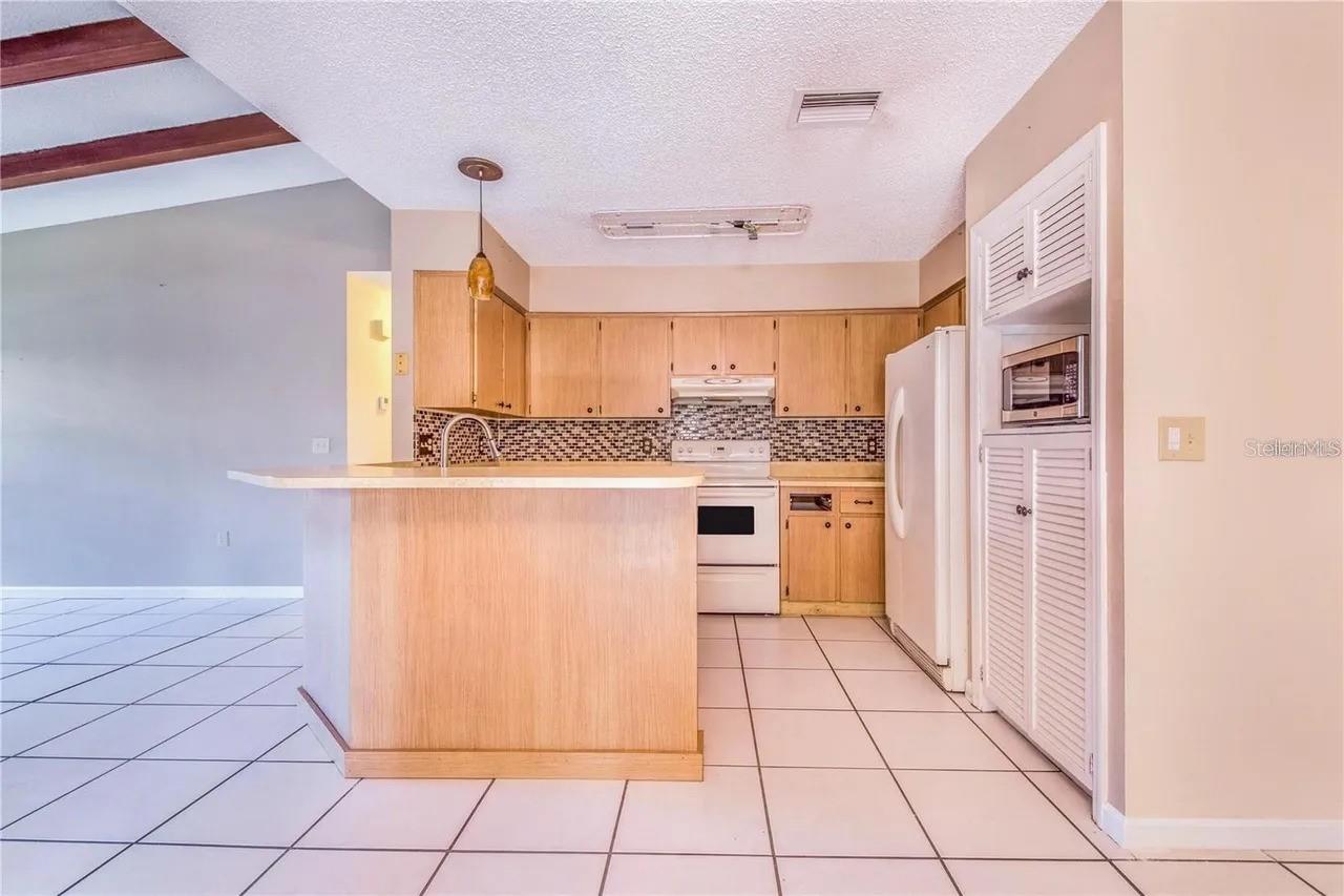 733 Mikasuki Dr Property Photo 4