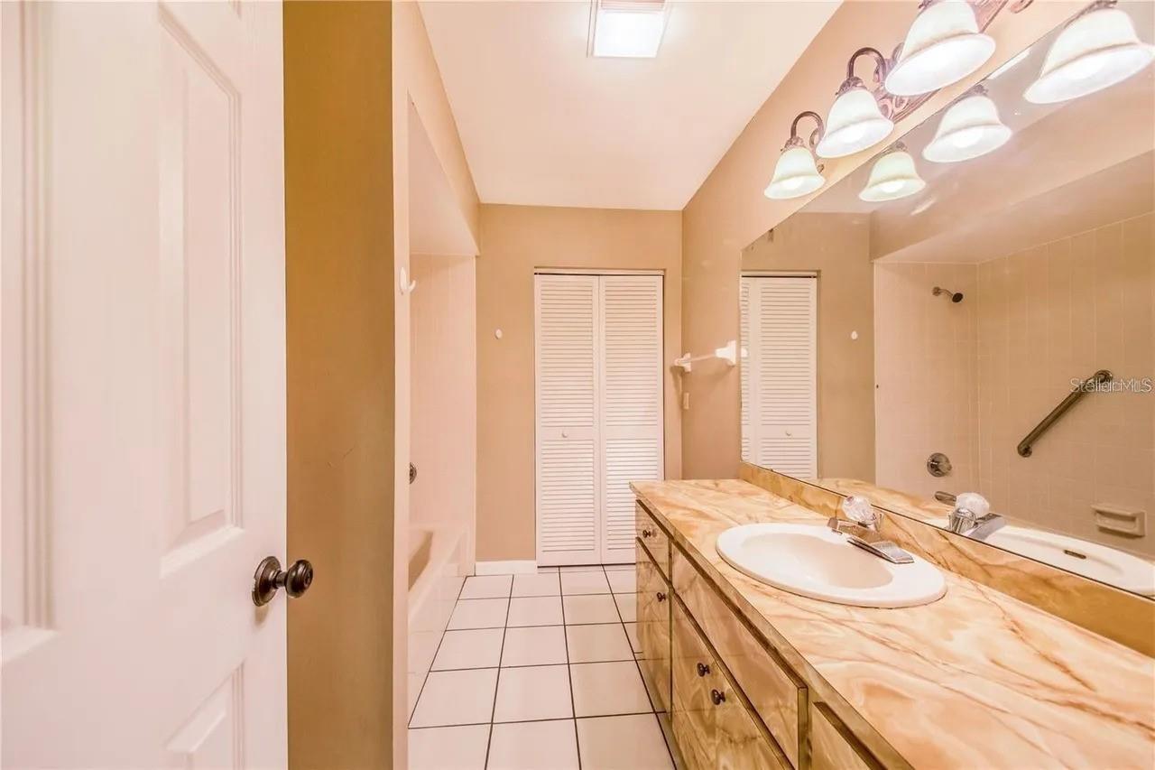 733 Mikasuki Dr Property Photo 7