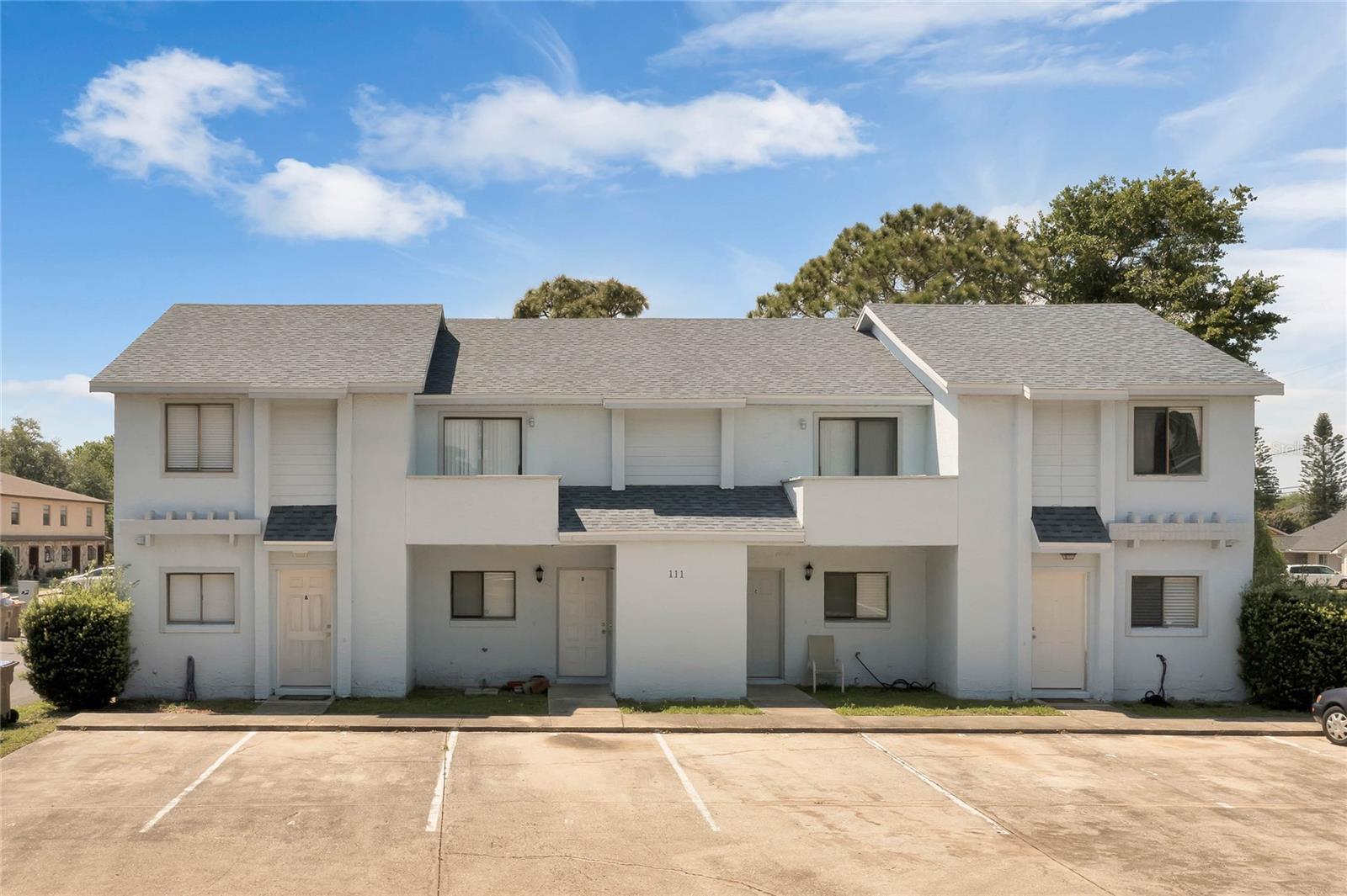 111 MICHELLE LN #B Property Photo 1