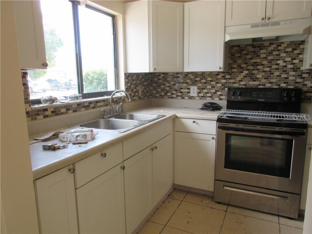111 Michelle Ln #b Property Photo 3