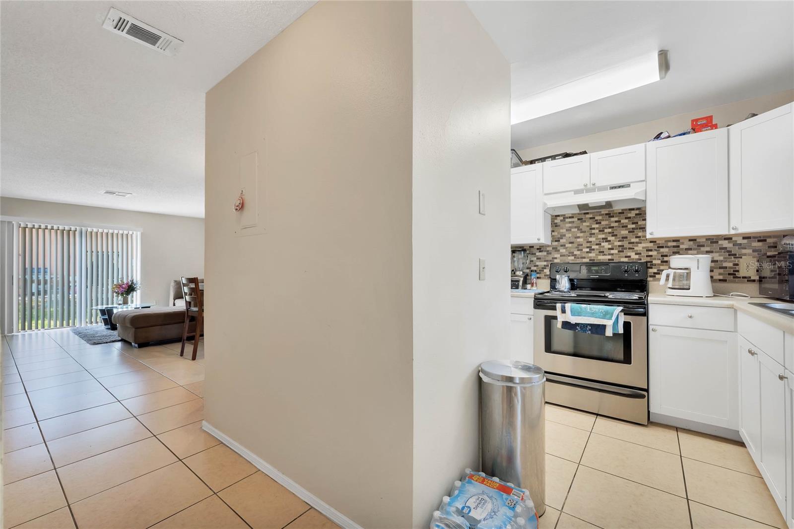 111 Michelle Ln #b Property Photo 4