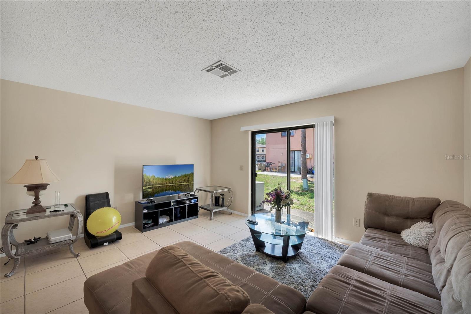 111 Michelle Ln #b Property Photo 7