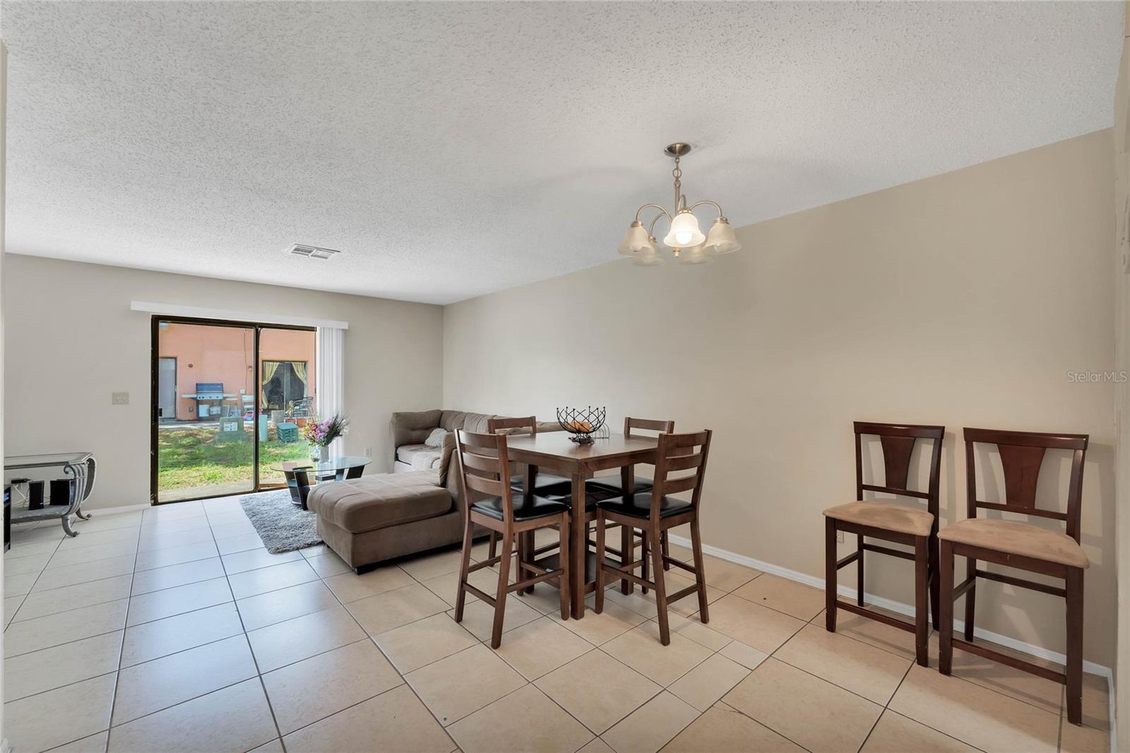 111 Michelle Ln #b Property Photo 9