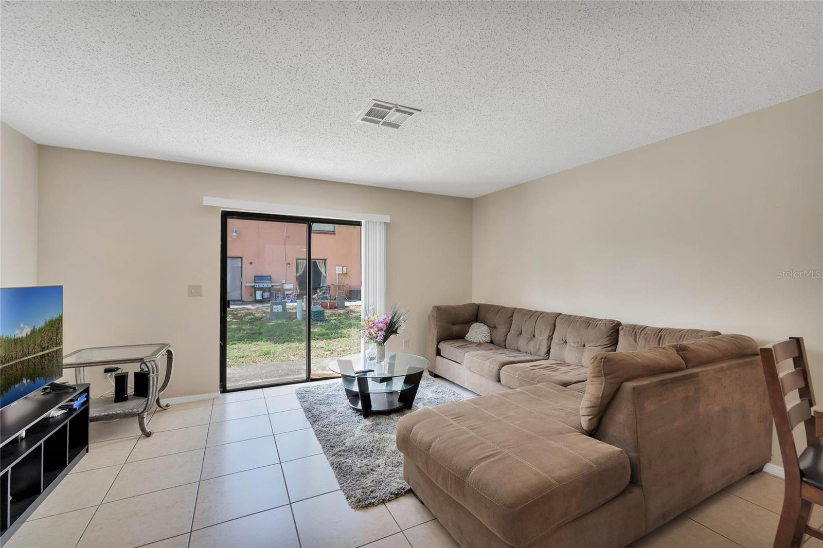 111 Michelle Ln #b Property Photo 10