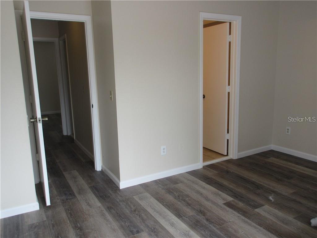 111 Michelle Ln #b Property Photo 13
