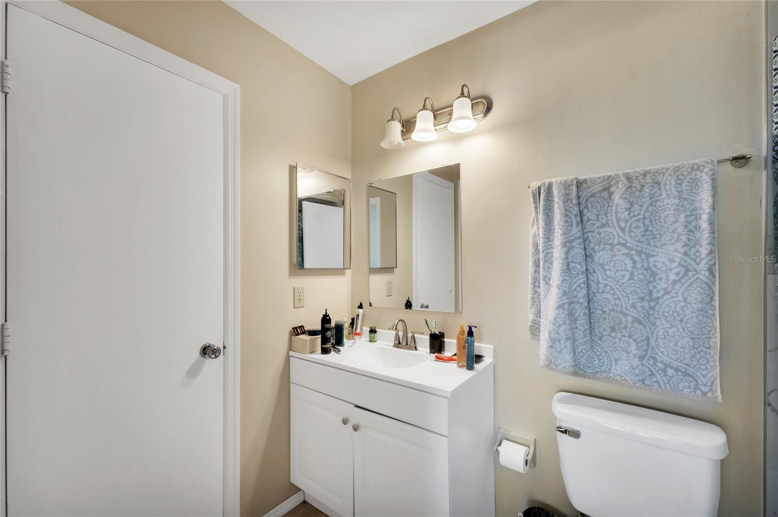 111 Michelle Ln #b Property Photo 19