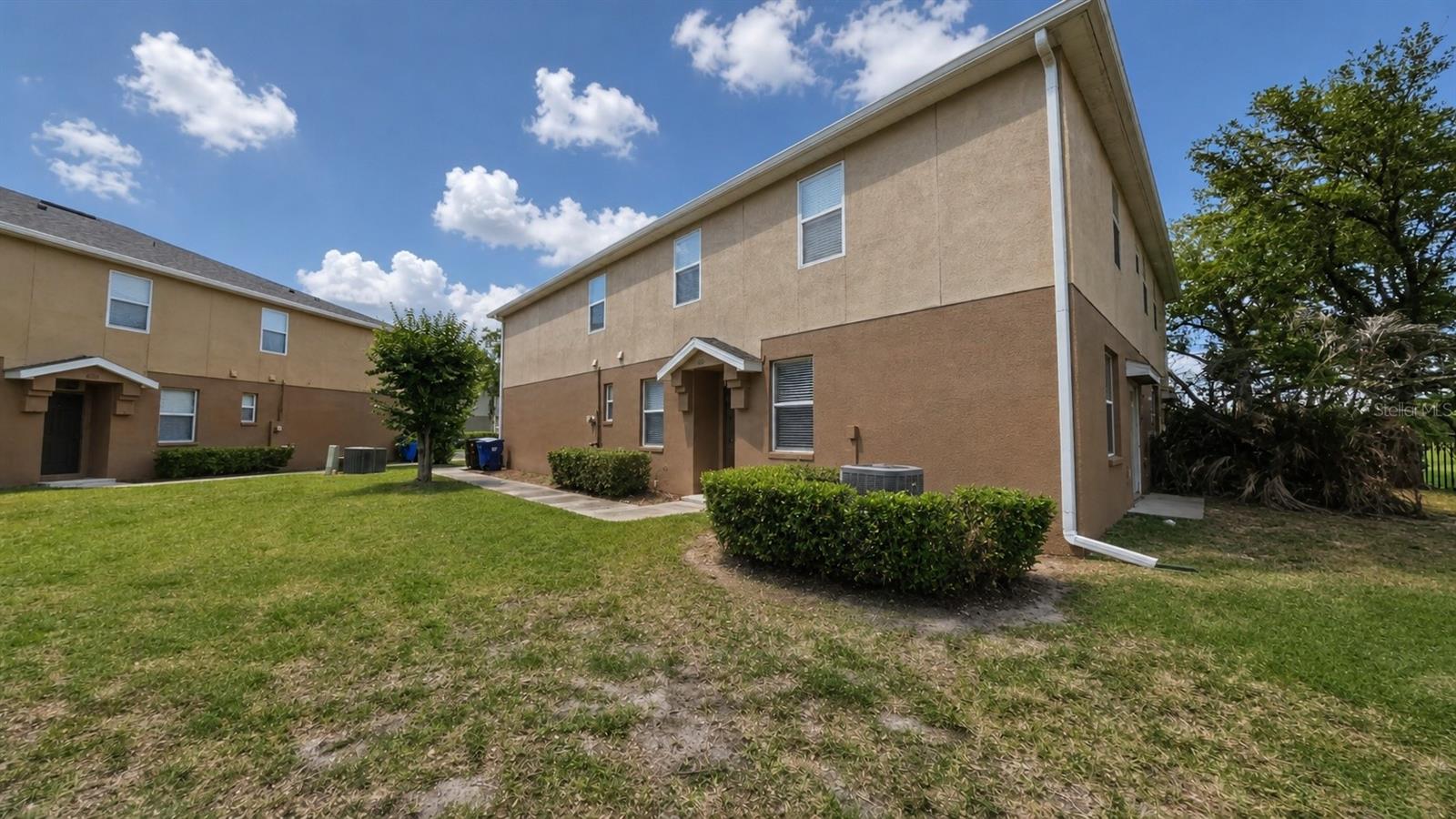 4116 Orange Tree Ct Property Photo 2
