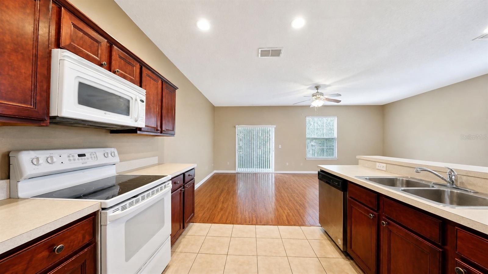 4116 Orange Tree Ct Property Photo 7