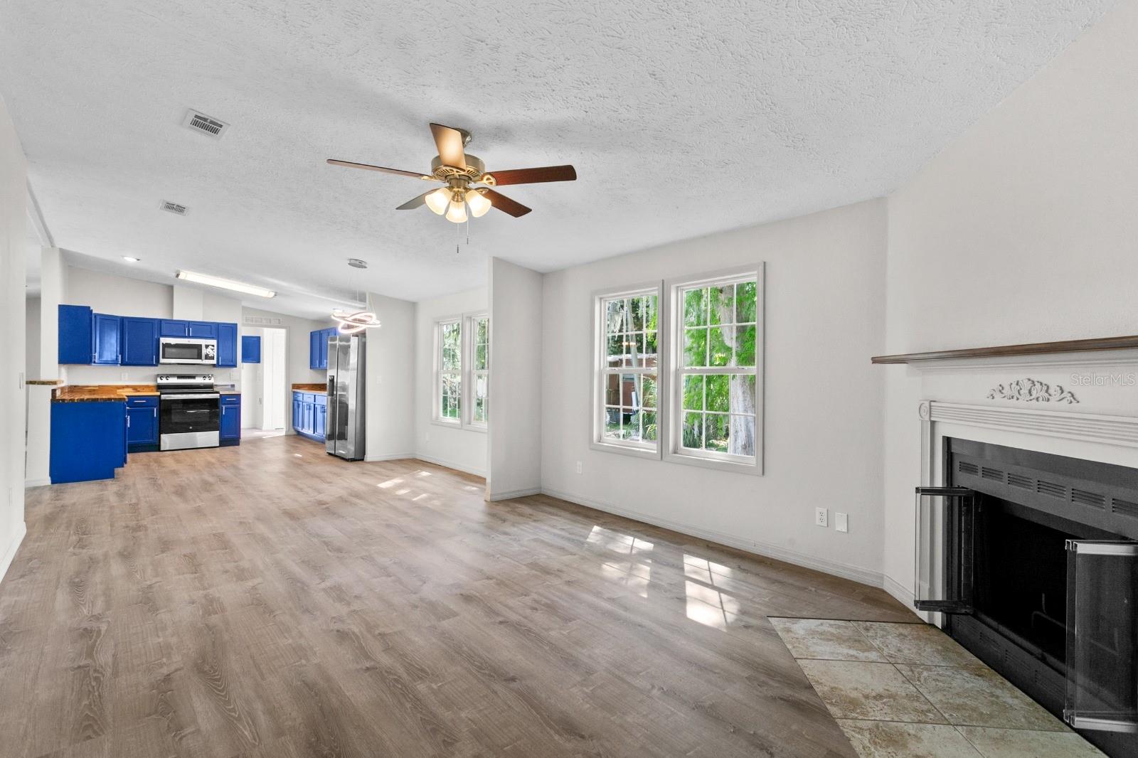4793 Sunset Rd Property Photo 3