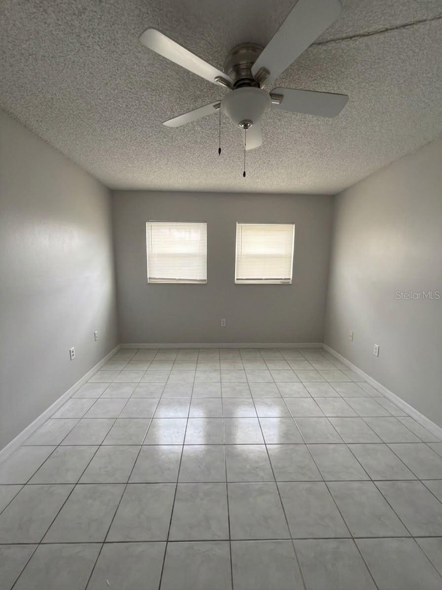 827 Sky Lake Cir #a Property Photo 6