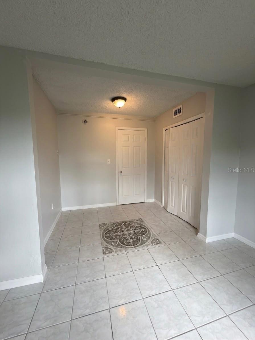 827 Sky Lake Cir #a Property Photo 13